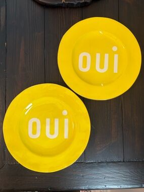 Clare V yellow oui 8.5” plates set of 2 NWT